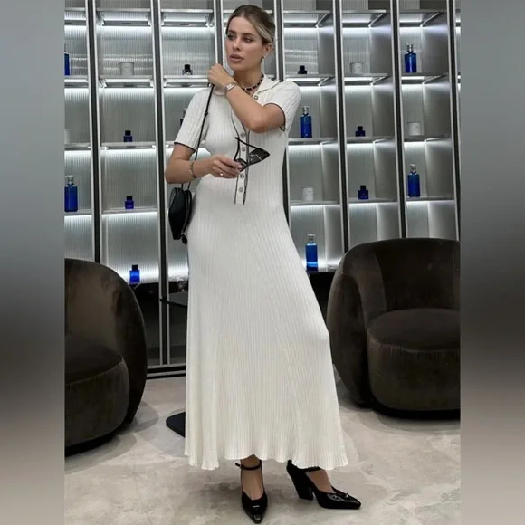 White Ribbed Maxi Dress with Buttons - Picture 5 of 16